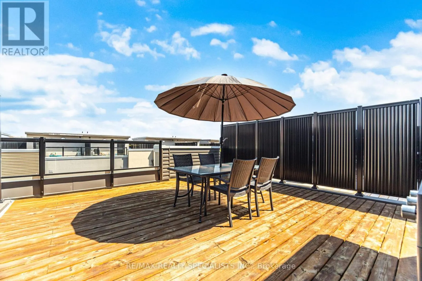 21 - 3405 RIDGEWAY DRIVE