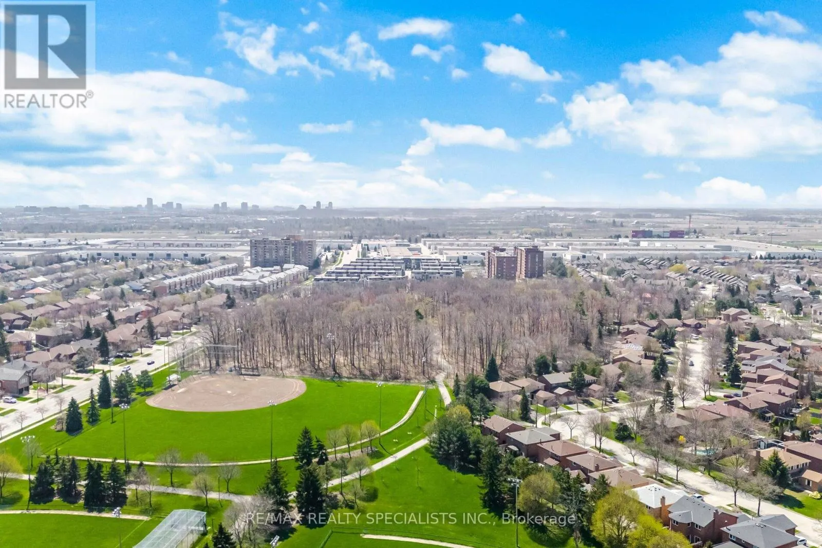 21 - 3405 RIDGEWAY DRIVE