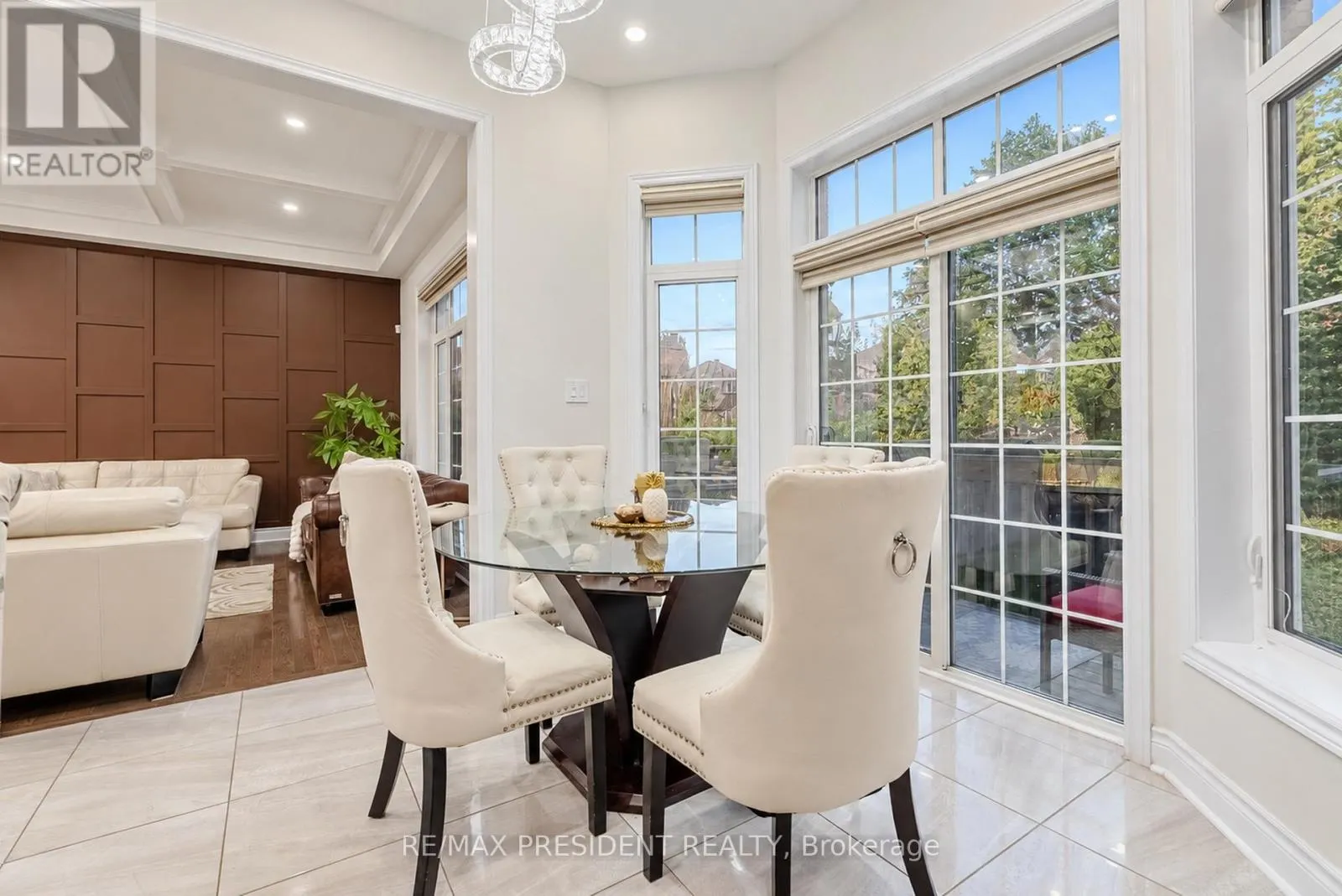 31 MONARCH DRIVE