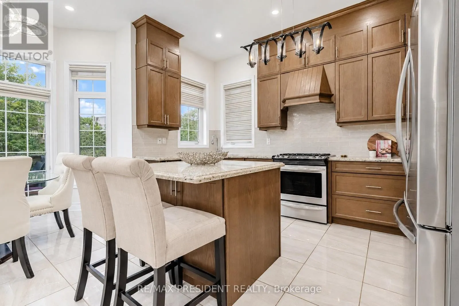 31 MONARCH DRIVE