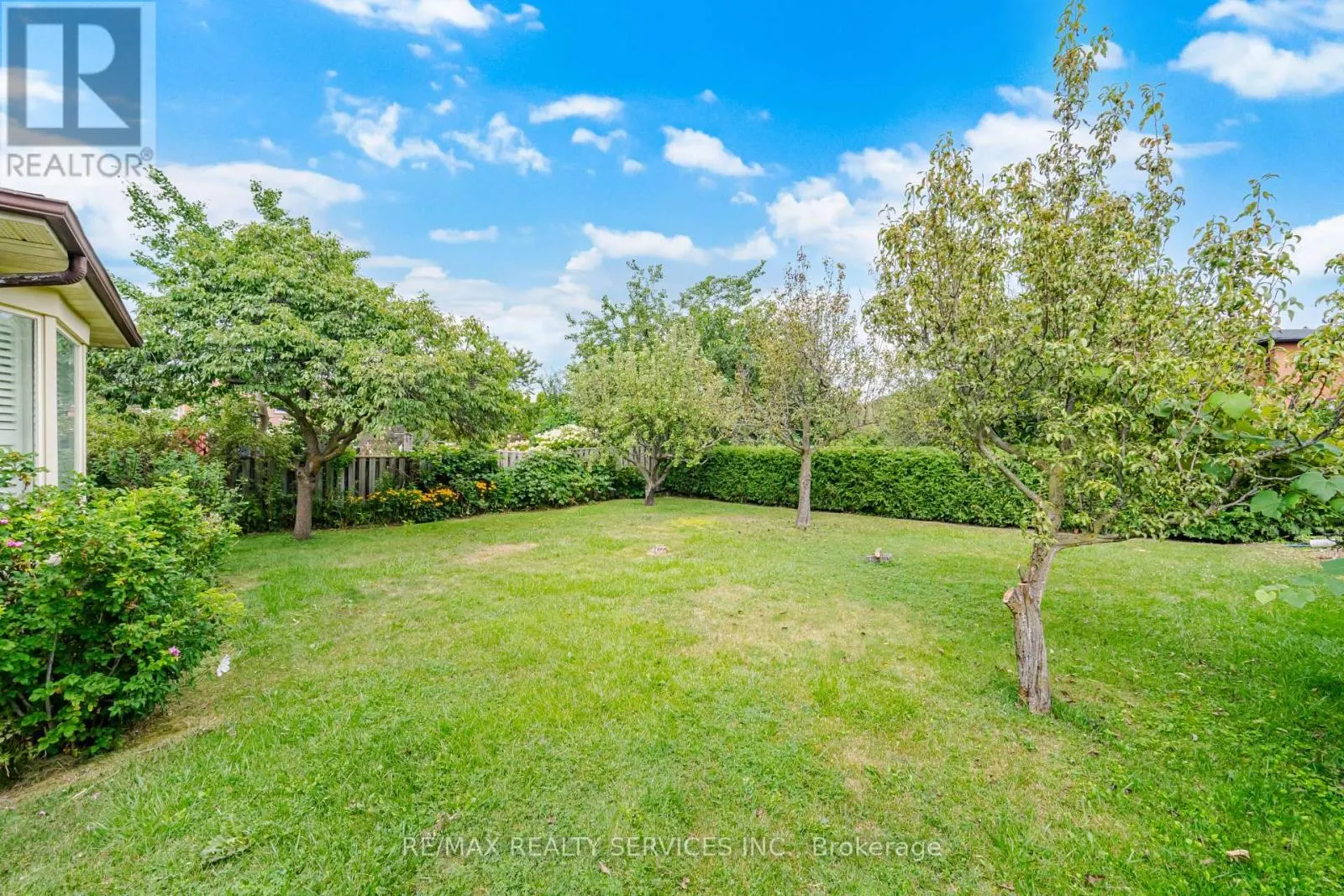 49 TURTLECREEK BOULEVARD