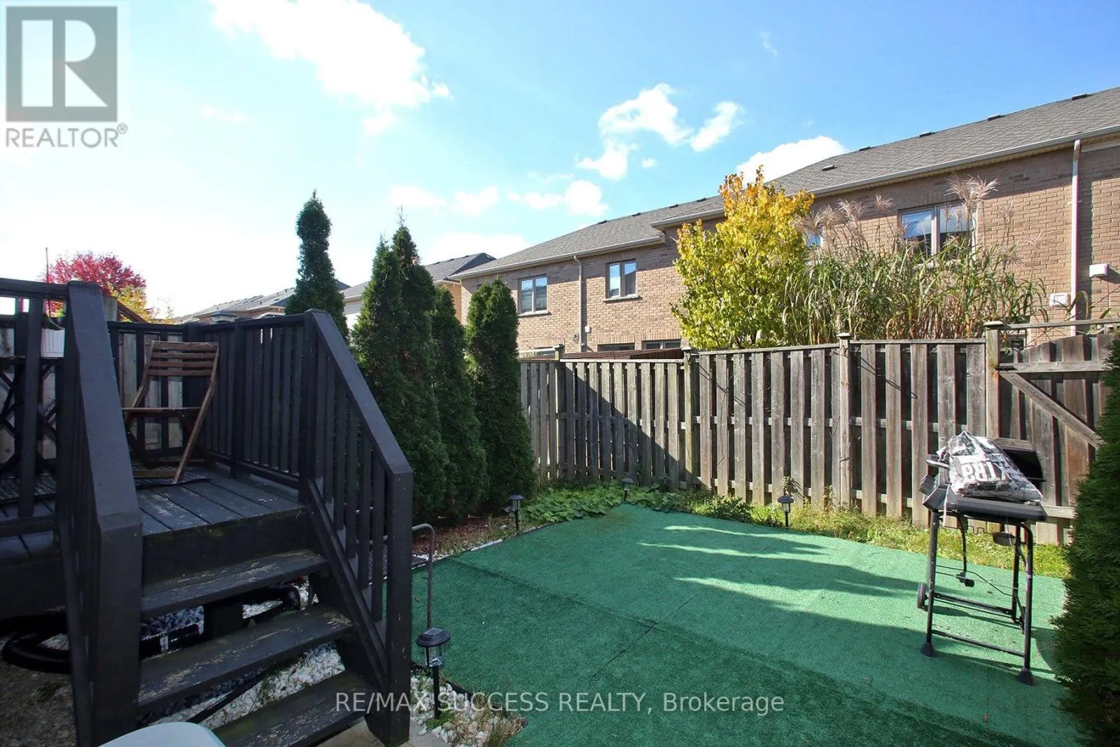 103 DONOVAN HEIGHTS