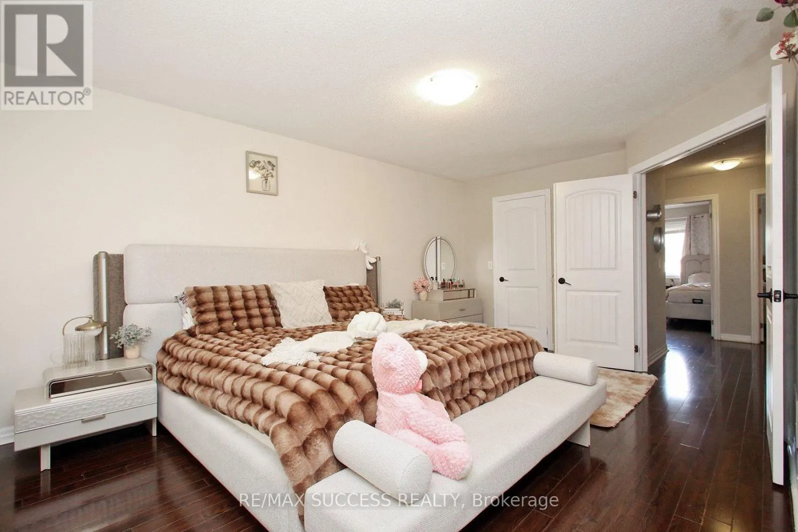 103 DONOVAN HEIGHTS