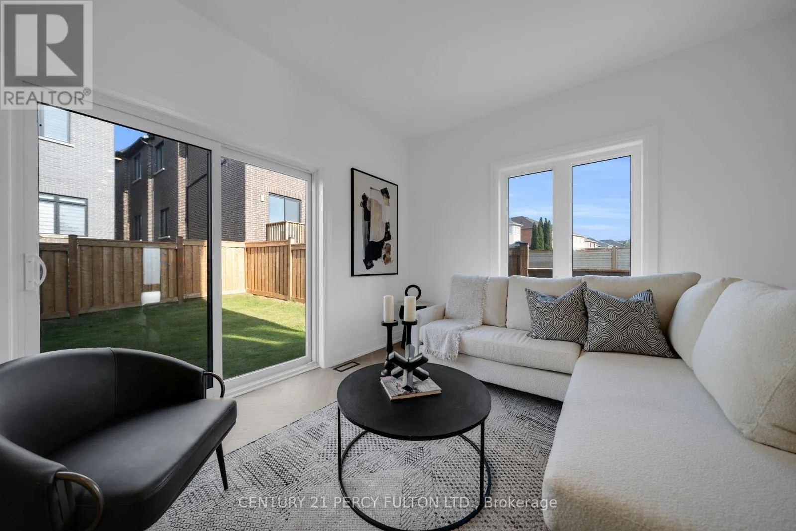 6 - 6635 CLOCK COURT