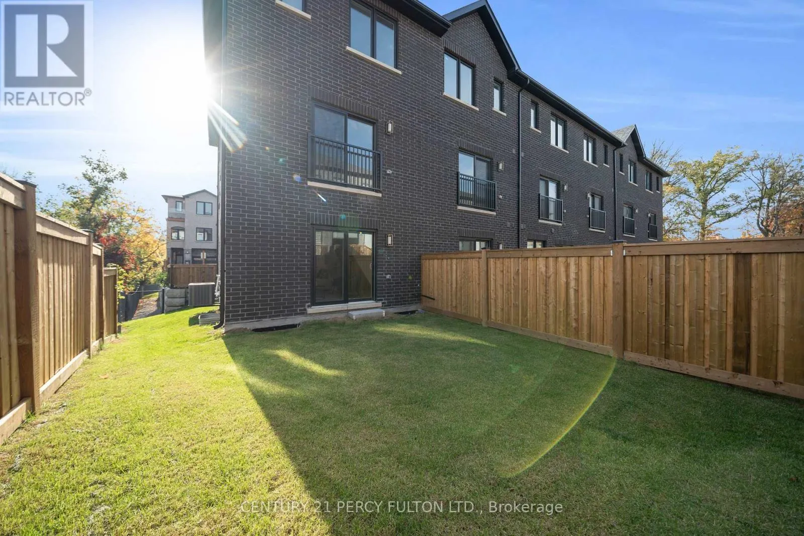 6 - 6635 CLOCK COURT