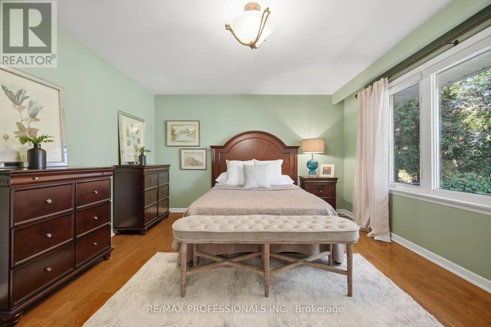 14 STRATHDEE DRIVE