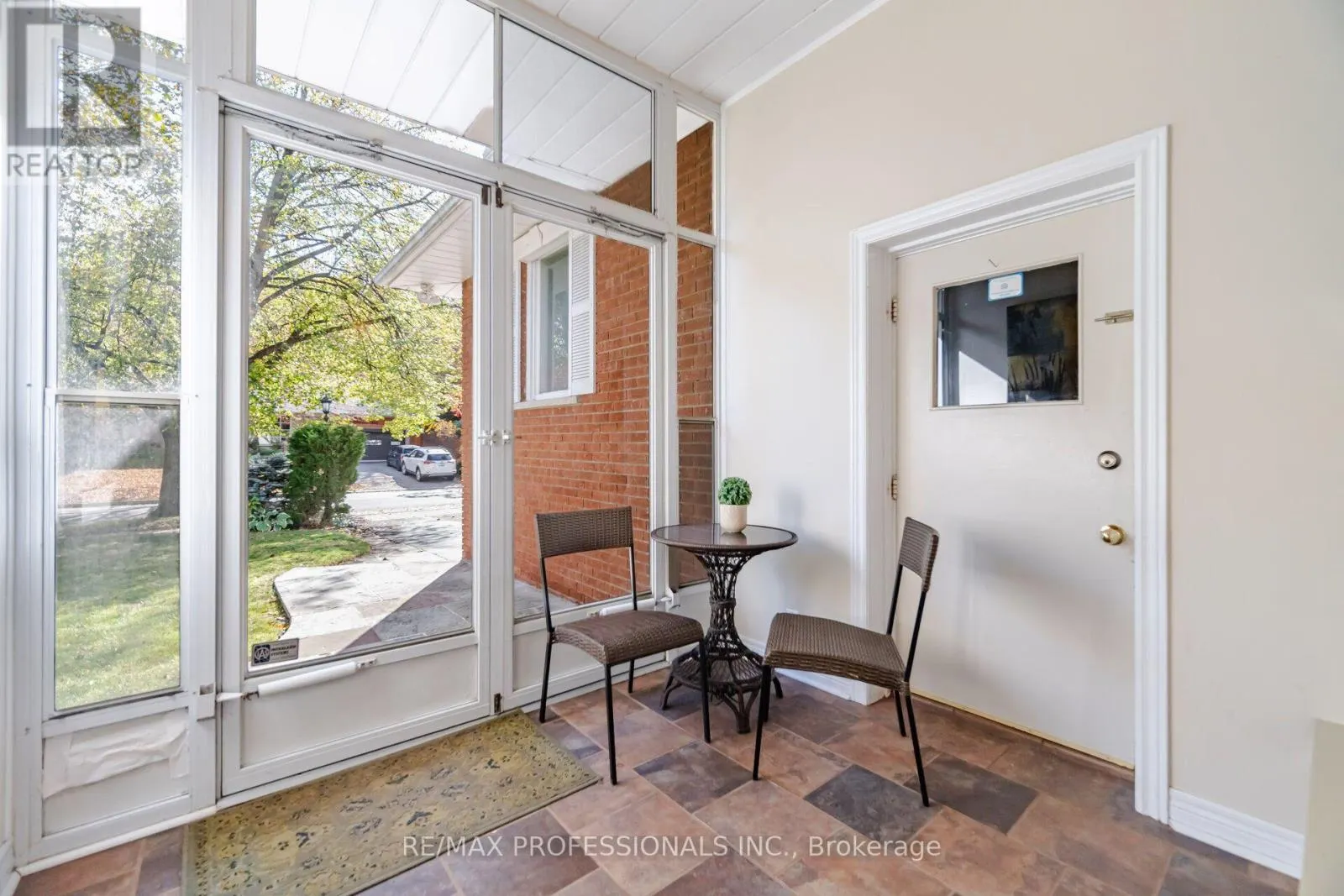 14 STRATHDEE DRIVE