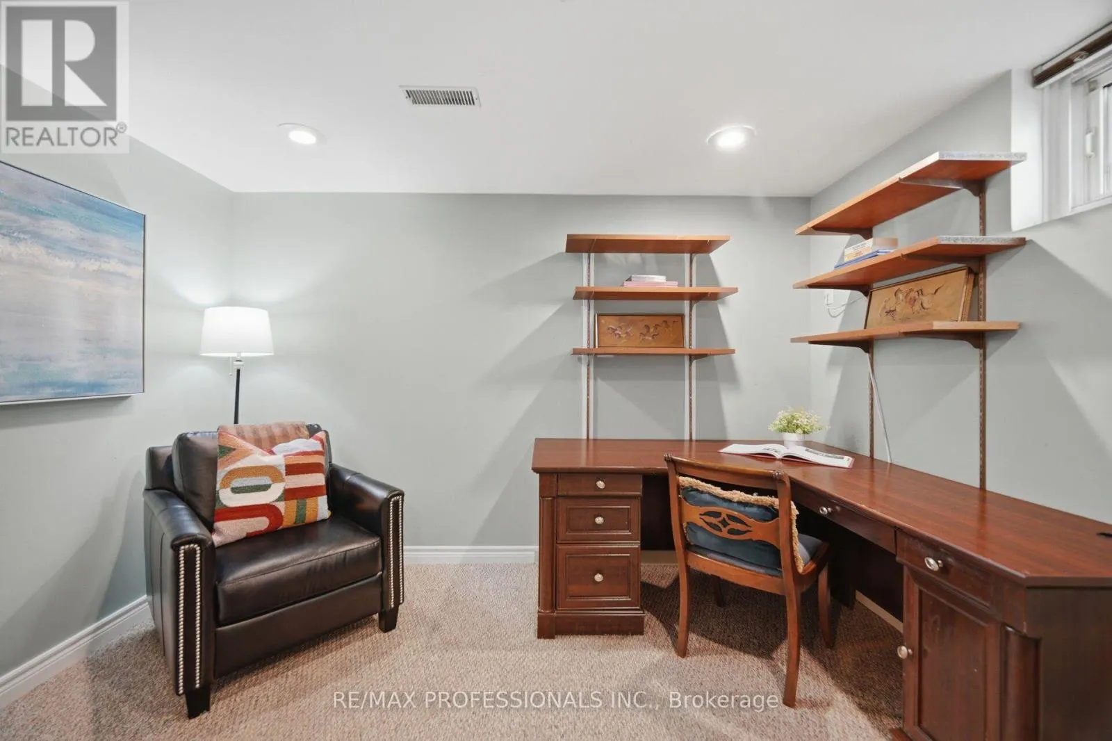 14 STRATHDEE DRIVE