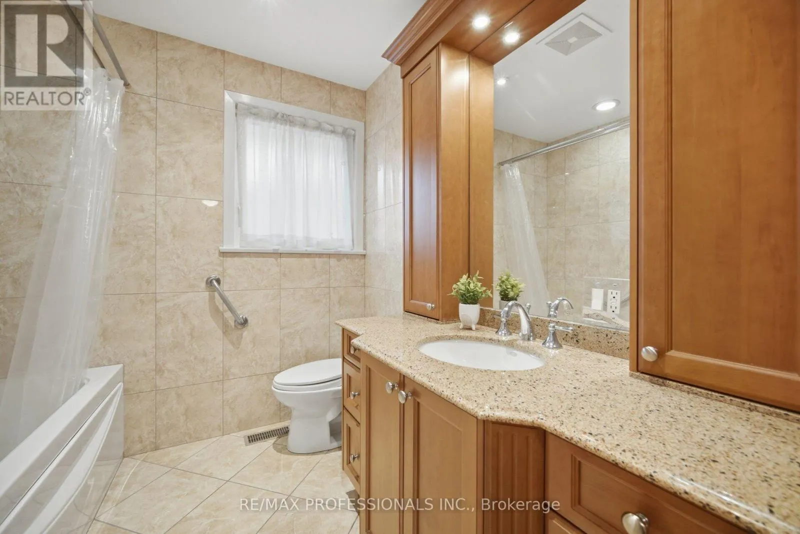 14 STRATHDEE DRIVE