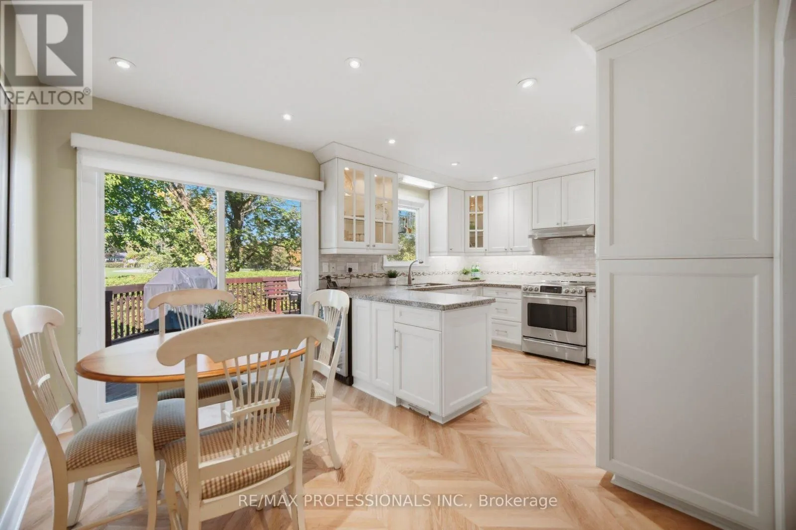 14 STRATHDEE DRIVE