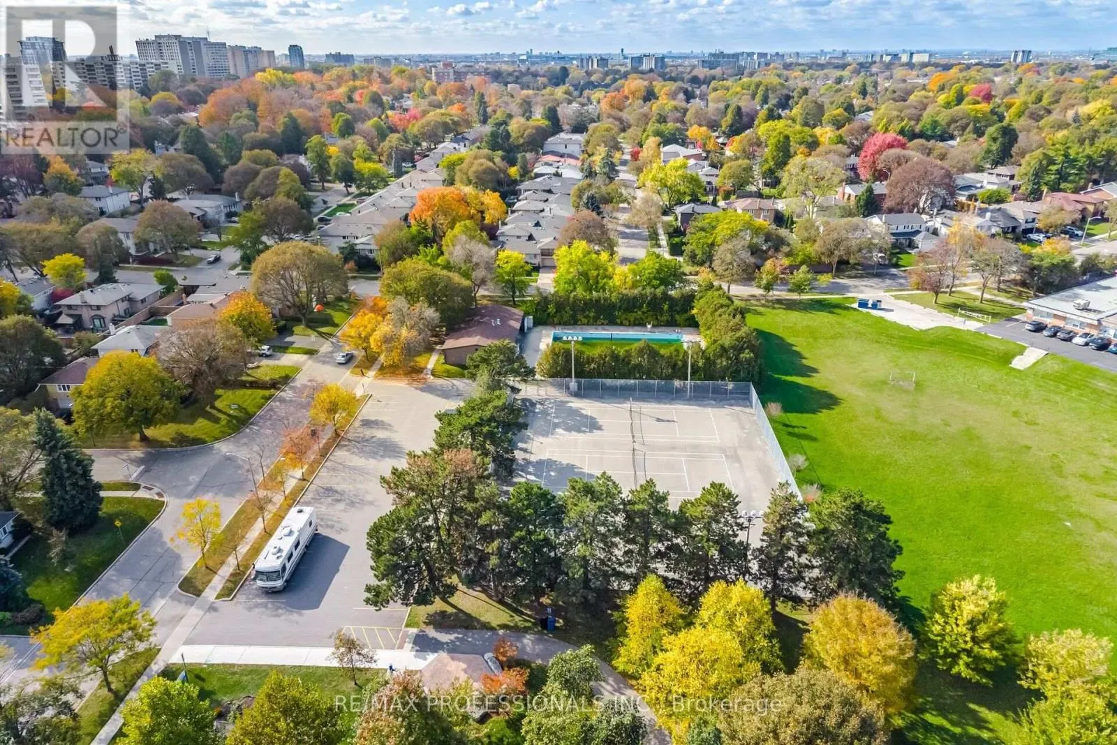 14 STRATHDEE DRIVE