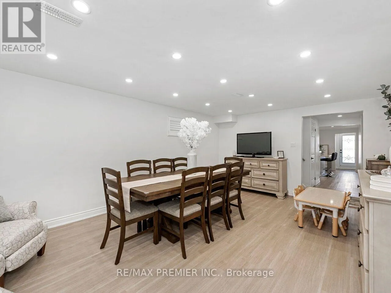 10 BRUNO COURT