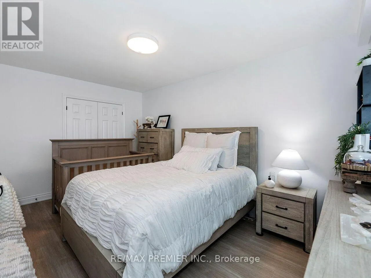 10 BRUNO COURT