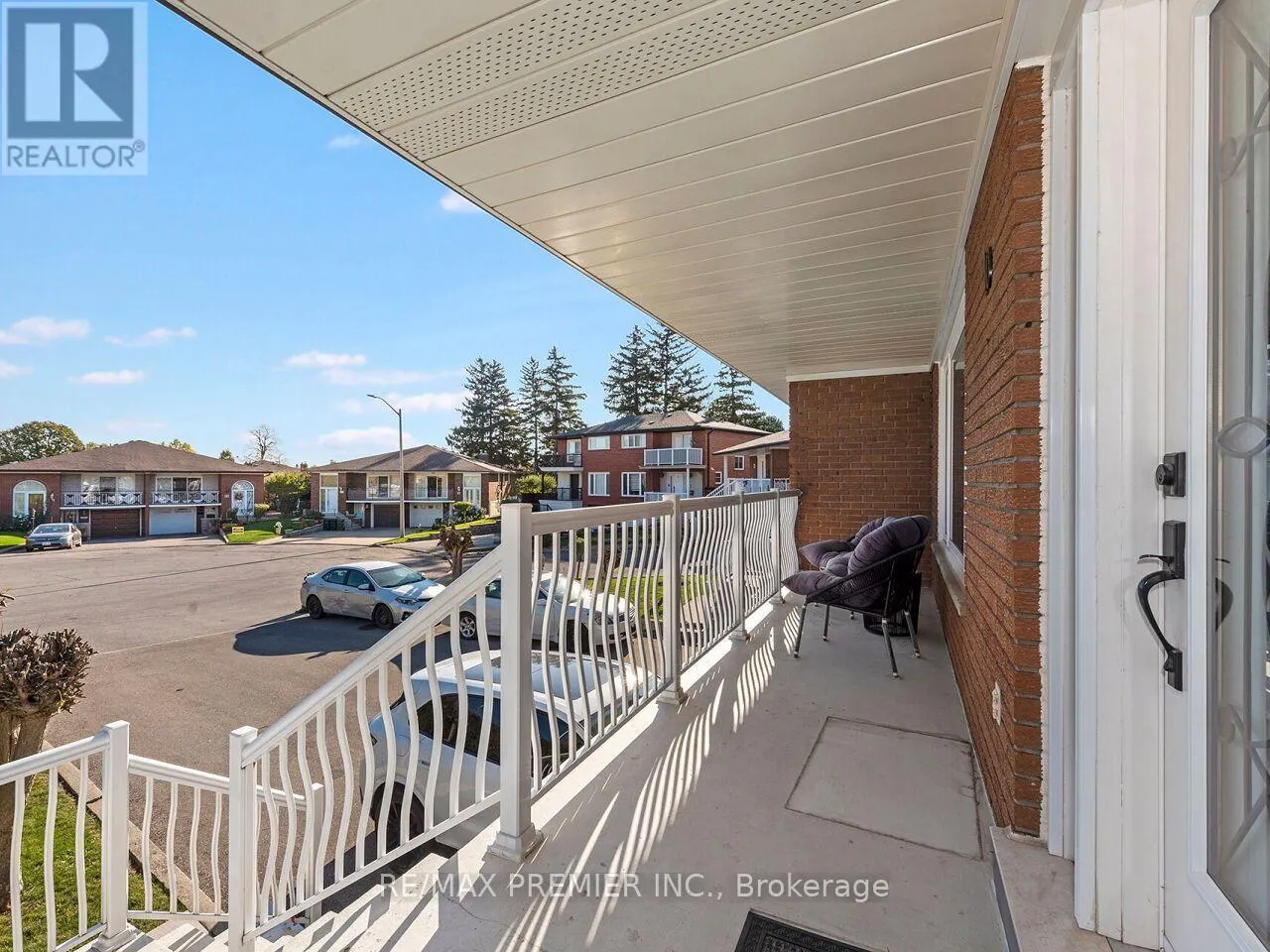 10 BRUNO COURT