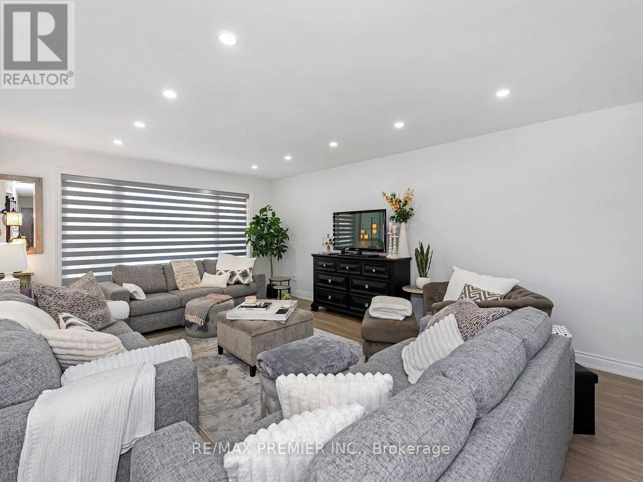 10 BRUNO COURT