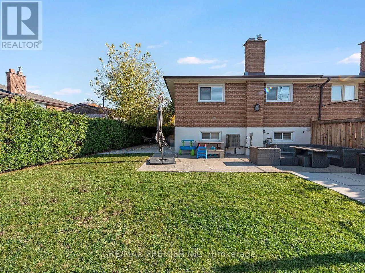 10 BRUNO COURT