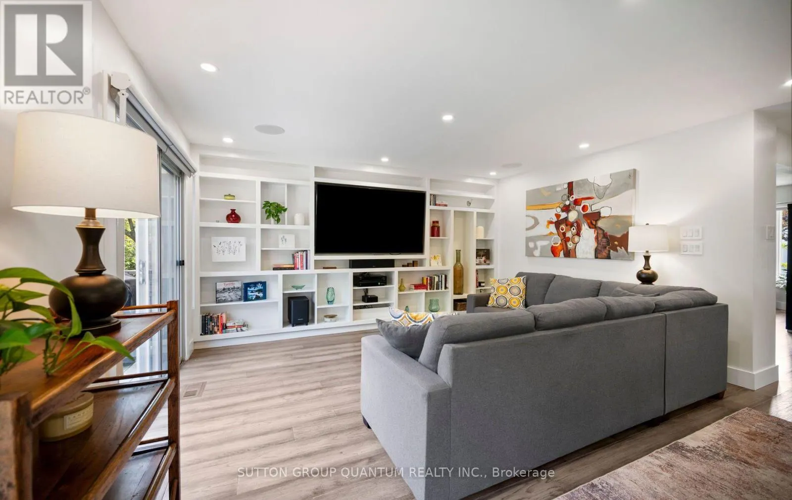 4071 WHEELWRIGHT CRESCENT