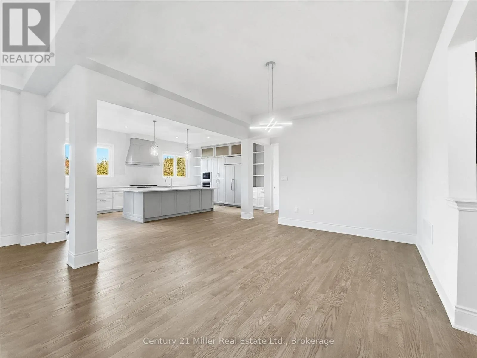 2339 HYACINTH CRESCENT