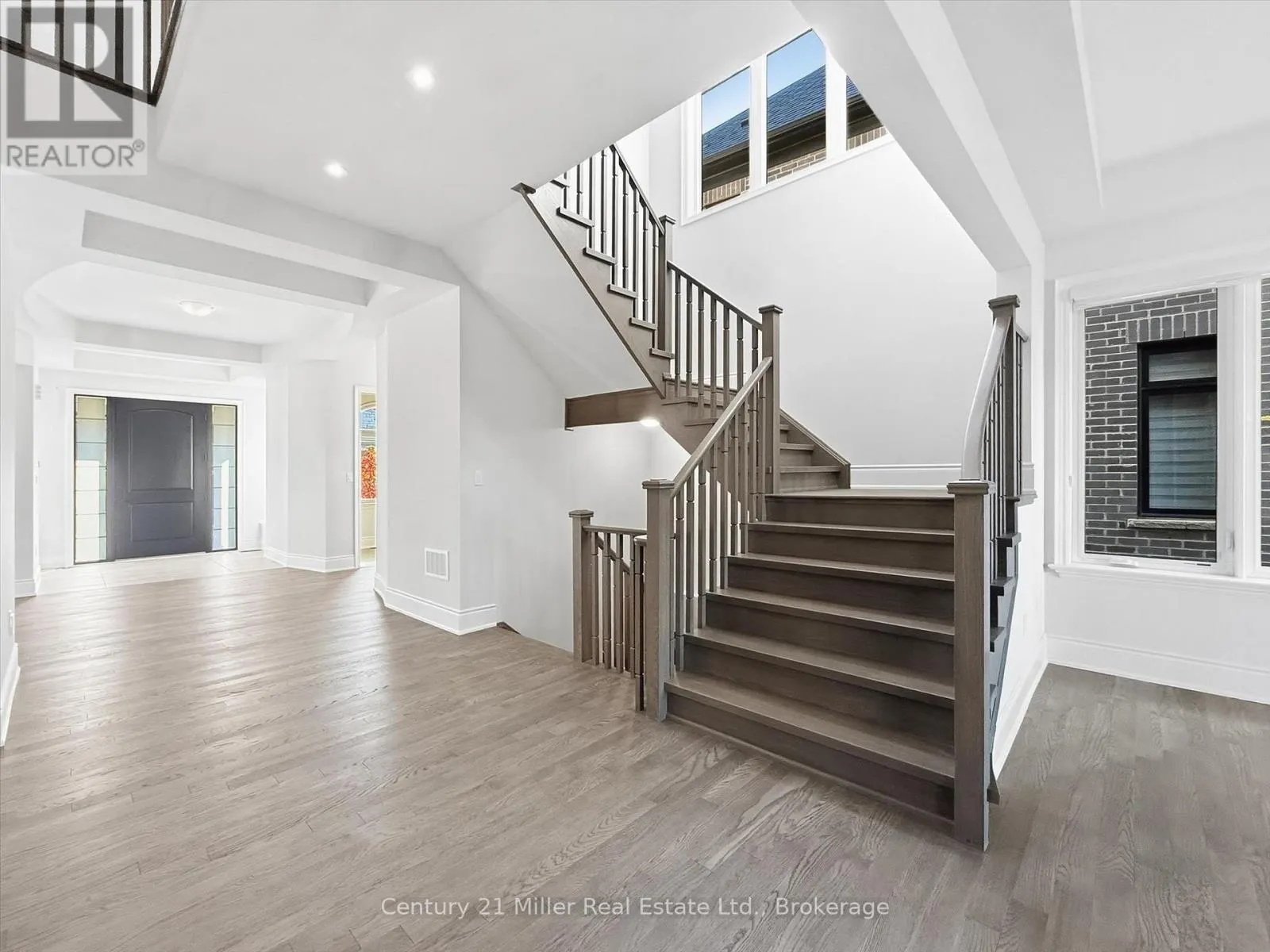 2339 HYACINTH CRESCENT