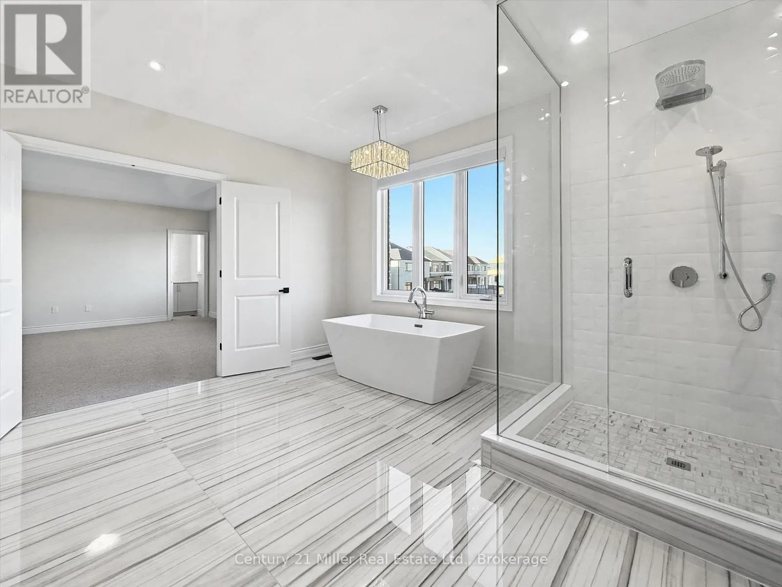 2339 HYACINTH CRESCENT