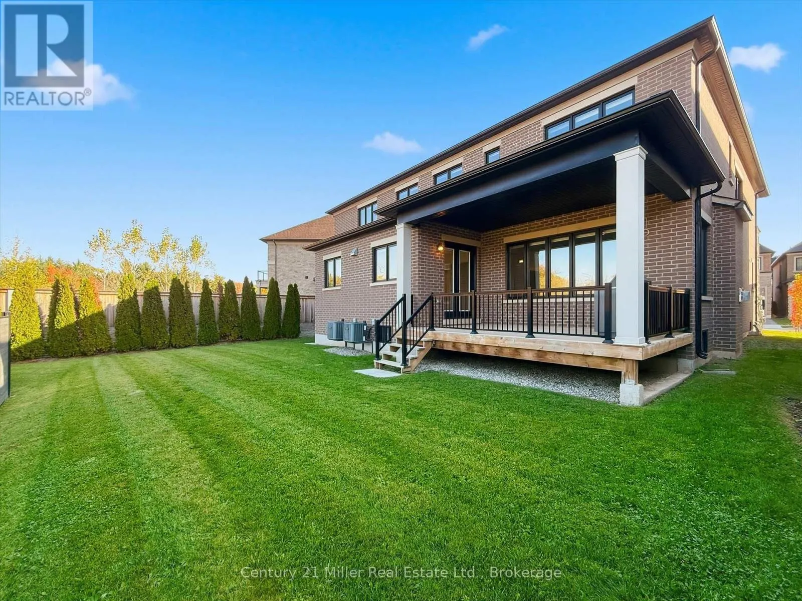 2339 HYACINTH CRESCENT