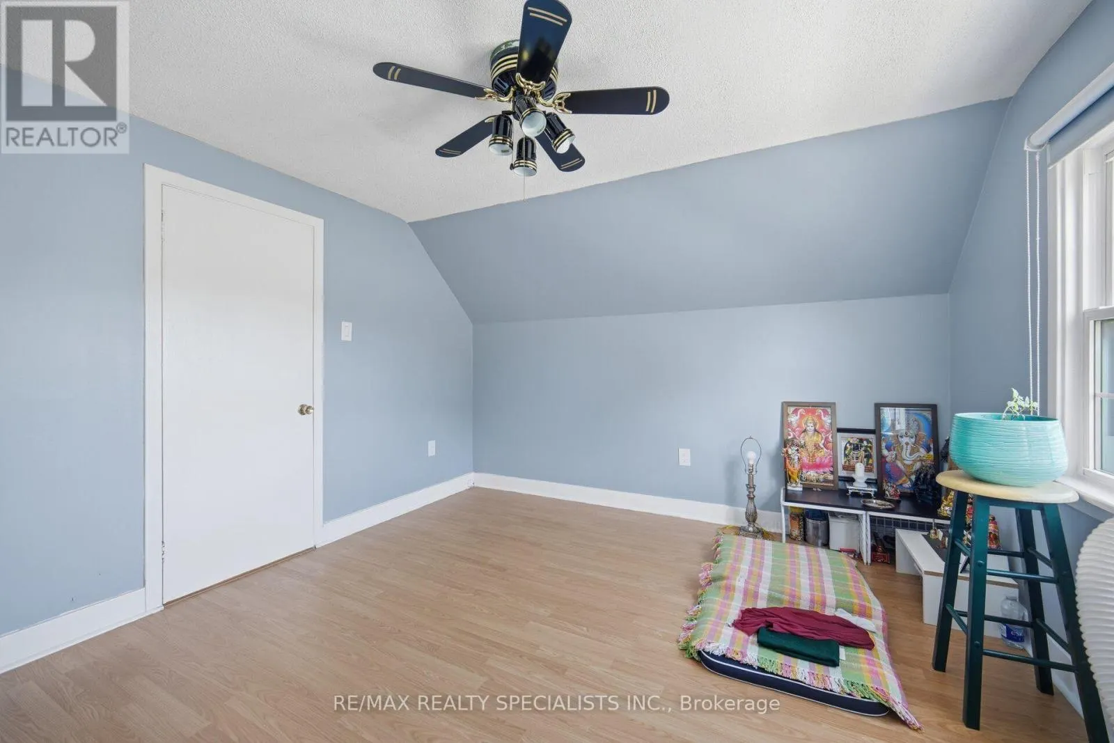 87 WOODWARD AVENUE