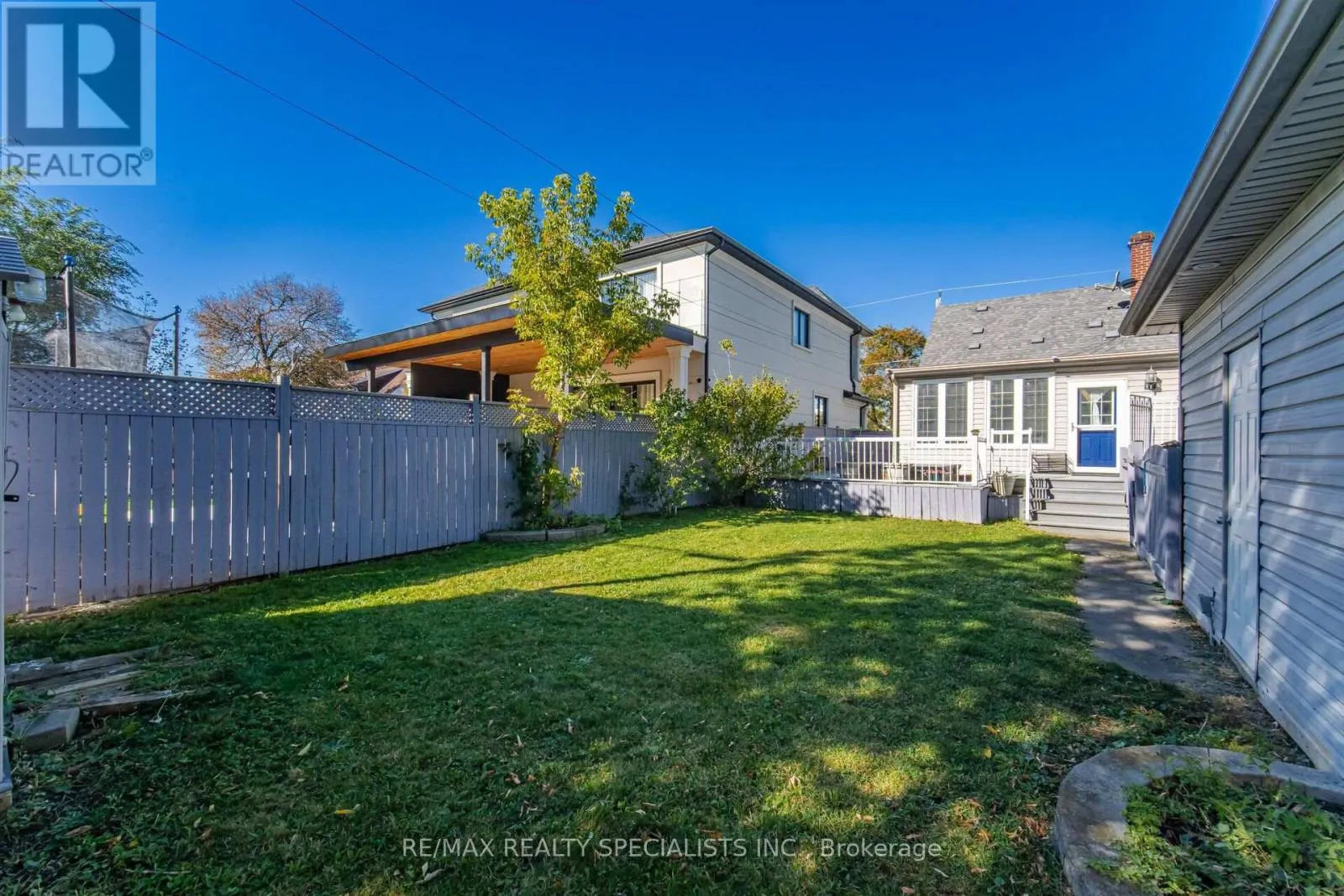 87 WOODWARD AVENUE