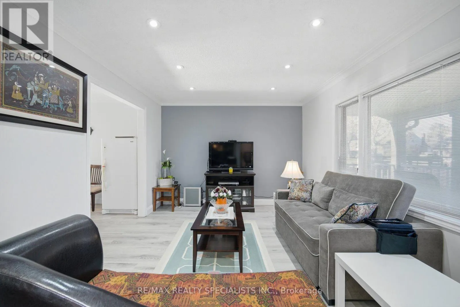 87 WOODWARD AVENUE