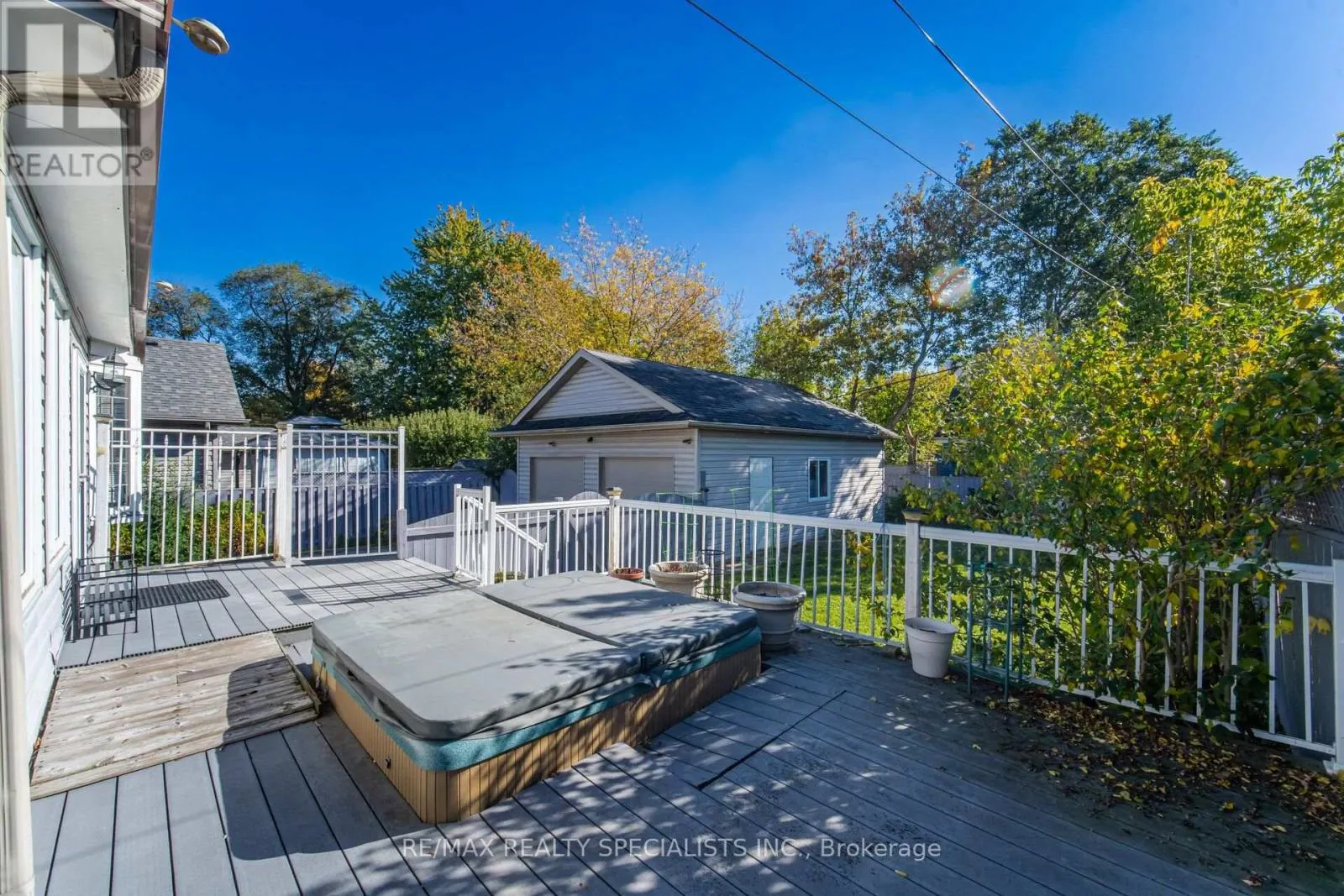 87 WOODWARD AVENUE
