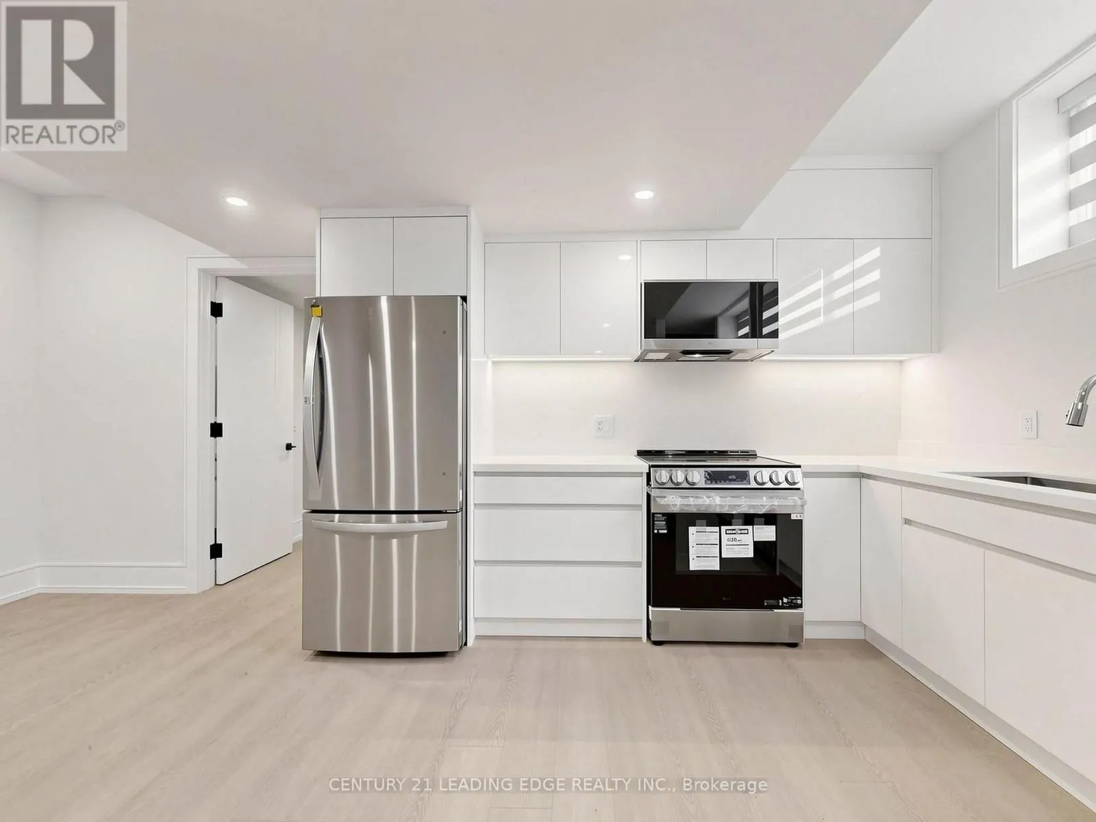 5B - 170 DIXON ROAD