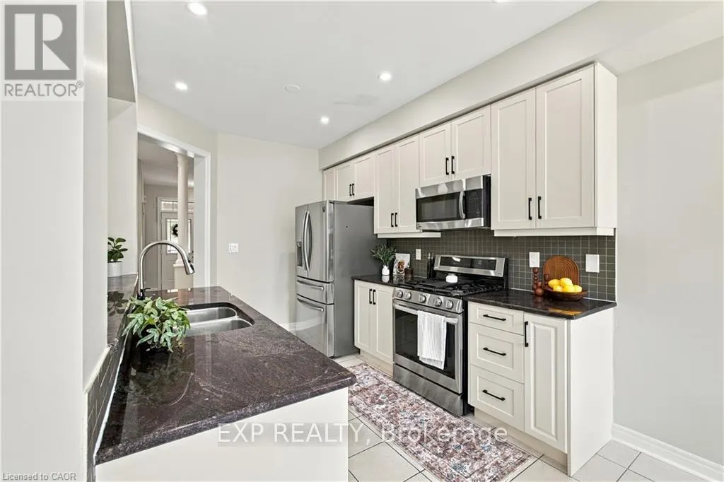 24 - 3275 STALYBRIDGE DRIVE