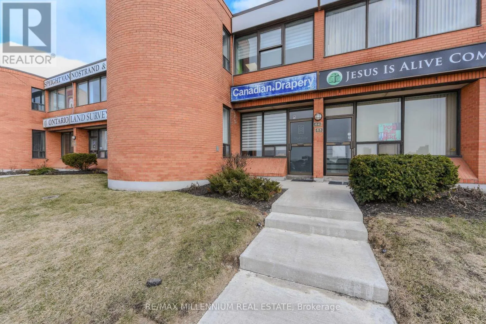 64 - 750 OAKDALE ROAD