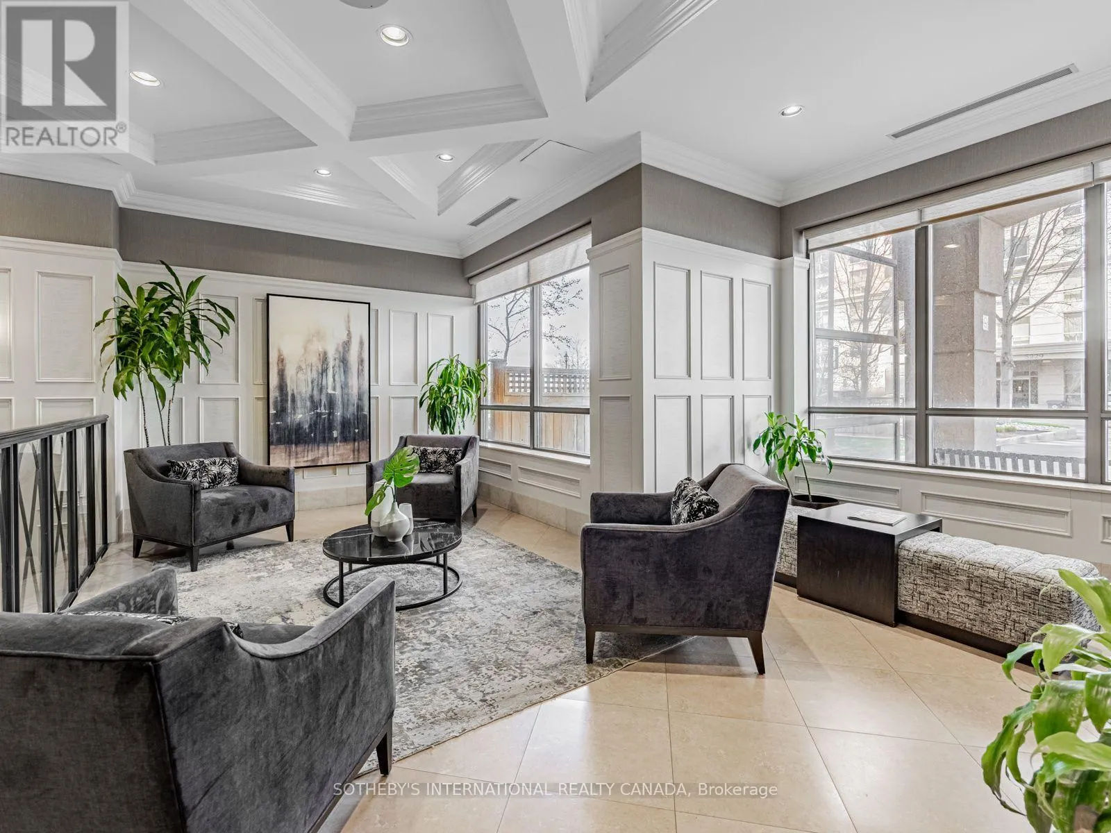 127 - 5233 DUNDAS STREET W