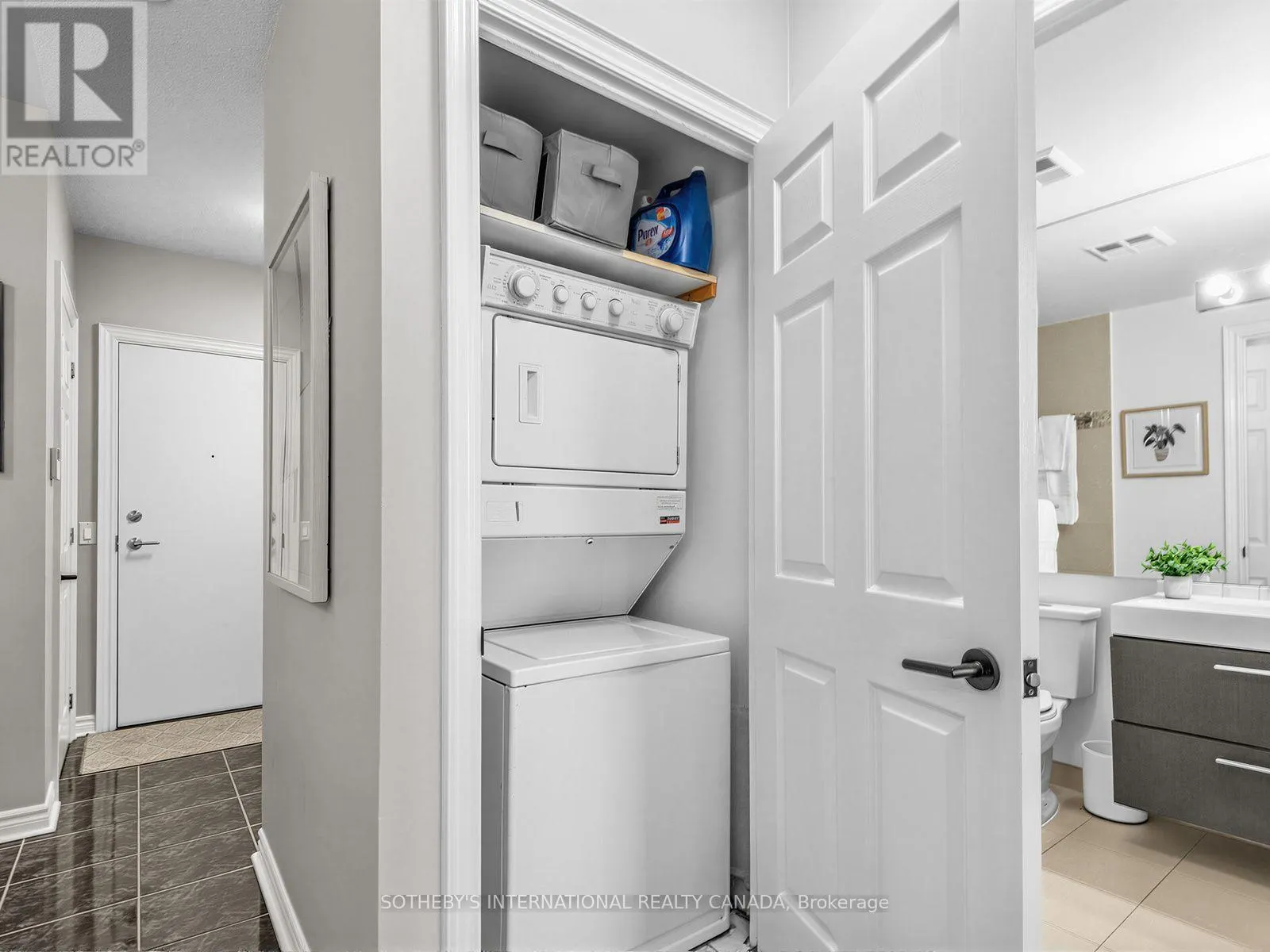127 - 5233 DUNDAS STREET W
