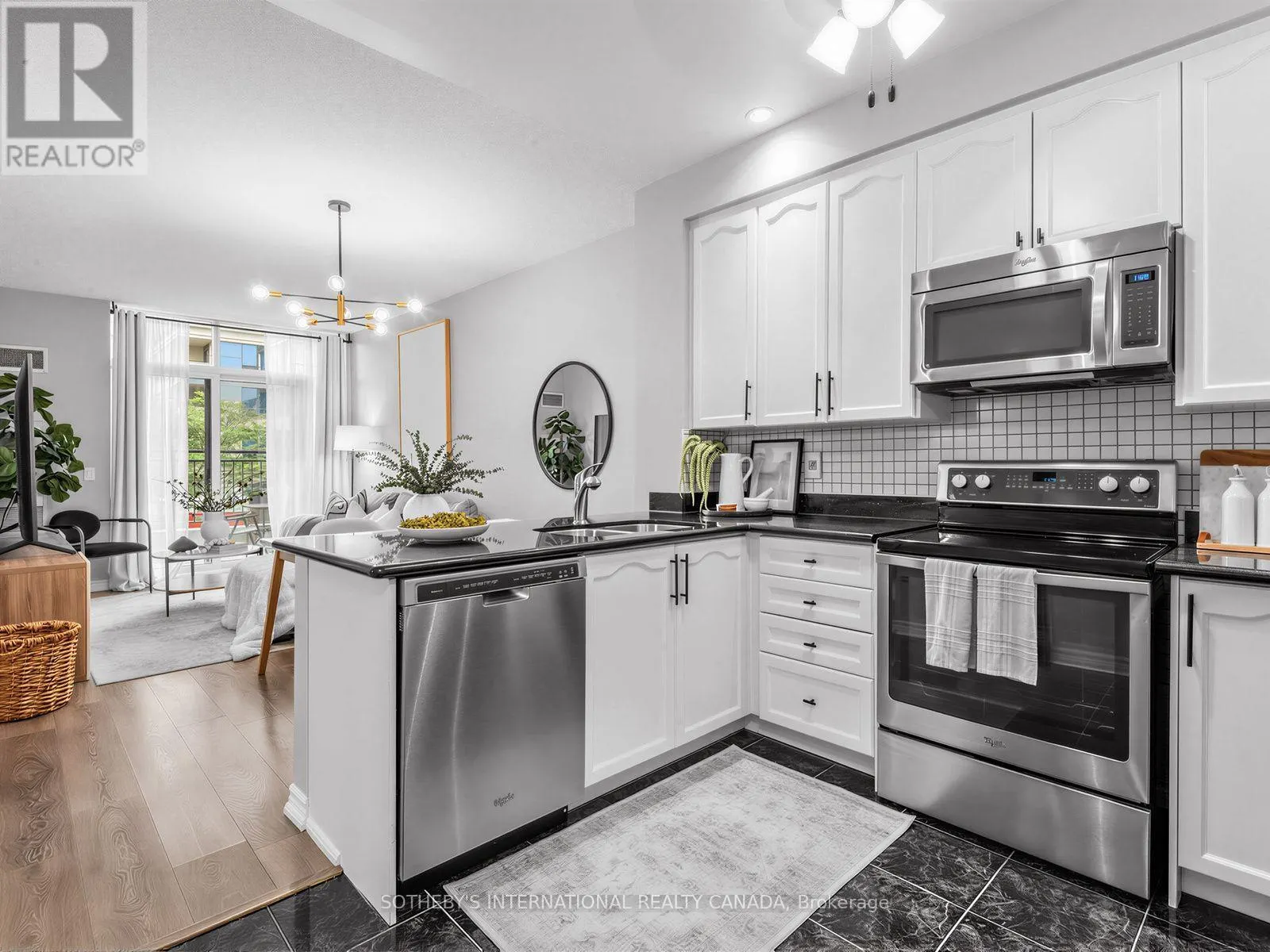 127 - 5233 DUNDAS STREET W