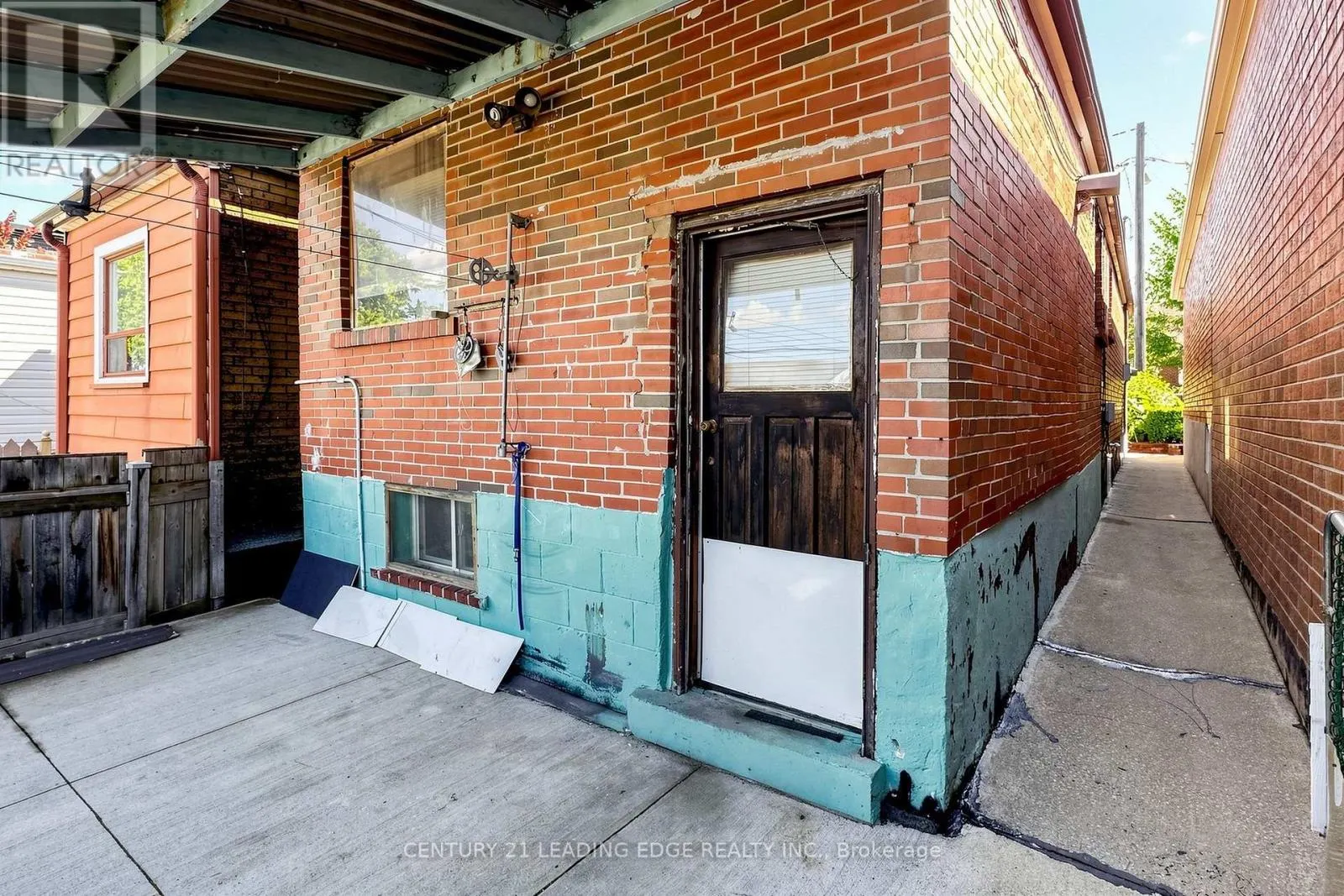 180 GILBERT AVENUE