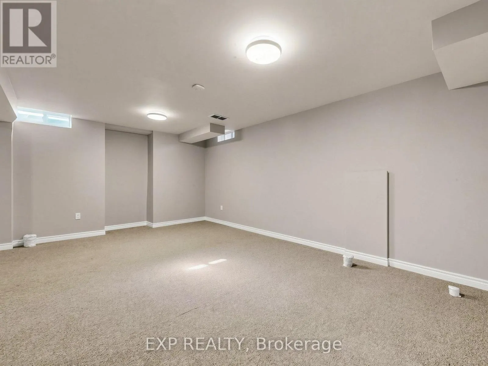 49 HARBOURTOWN CRESCENT