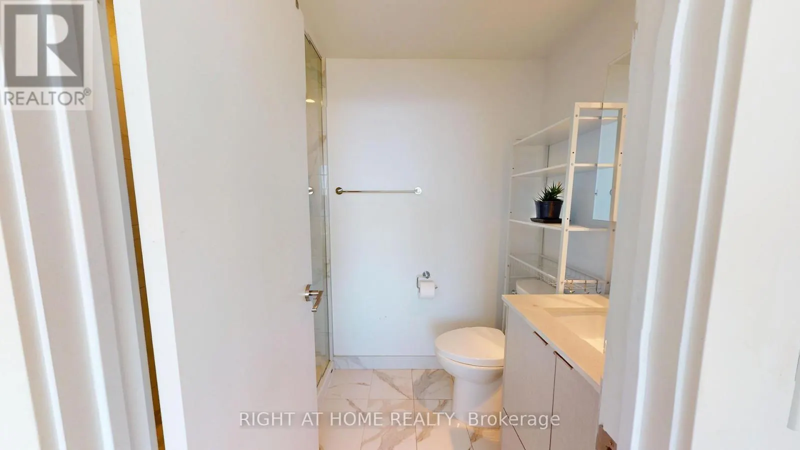 1609 - 1926 LAKE SHORE BOULEVARD W