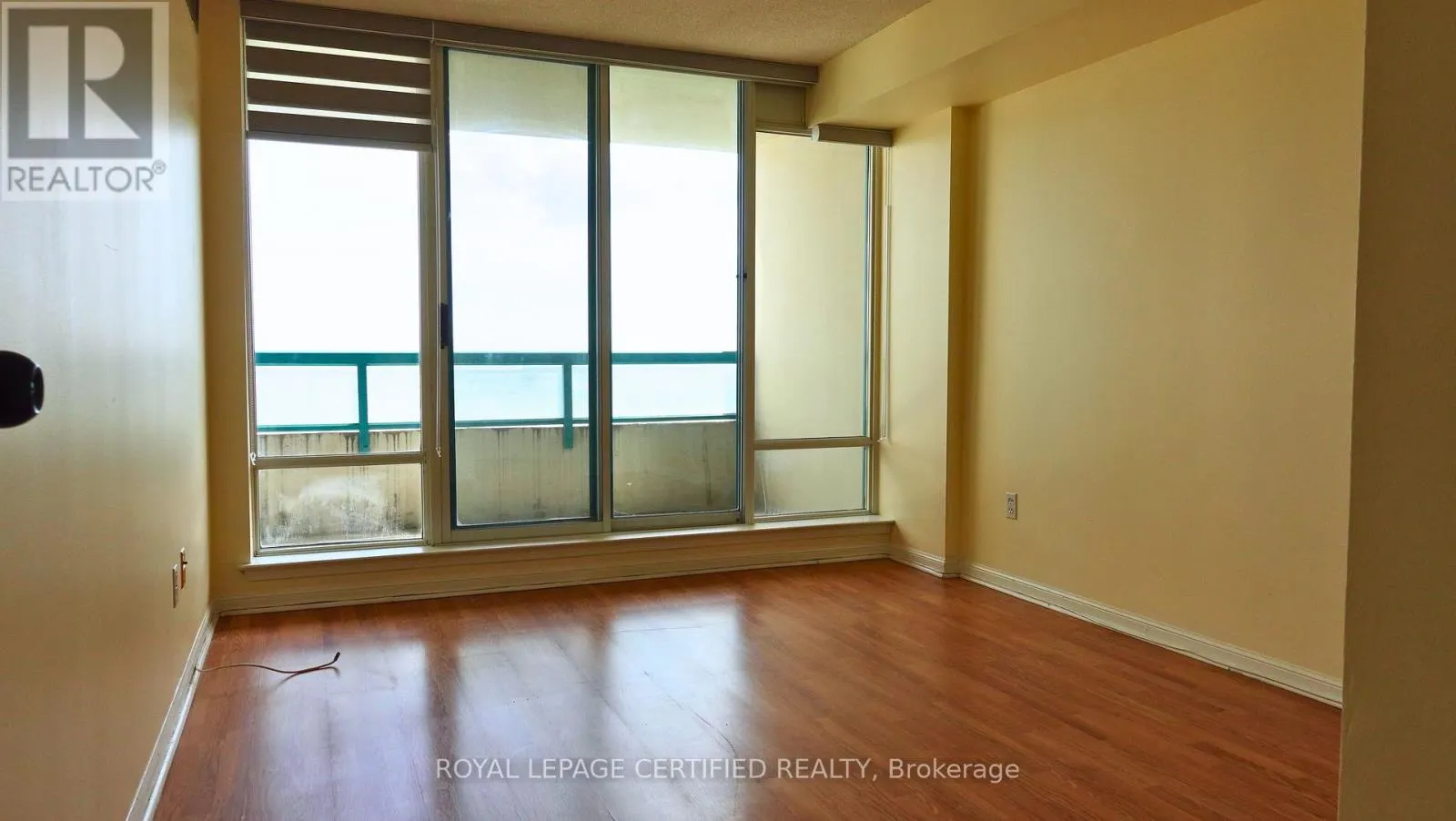 1806 - 550 WEBB DRIVE