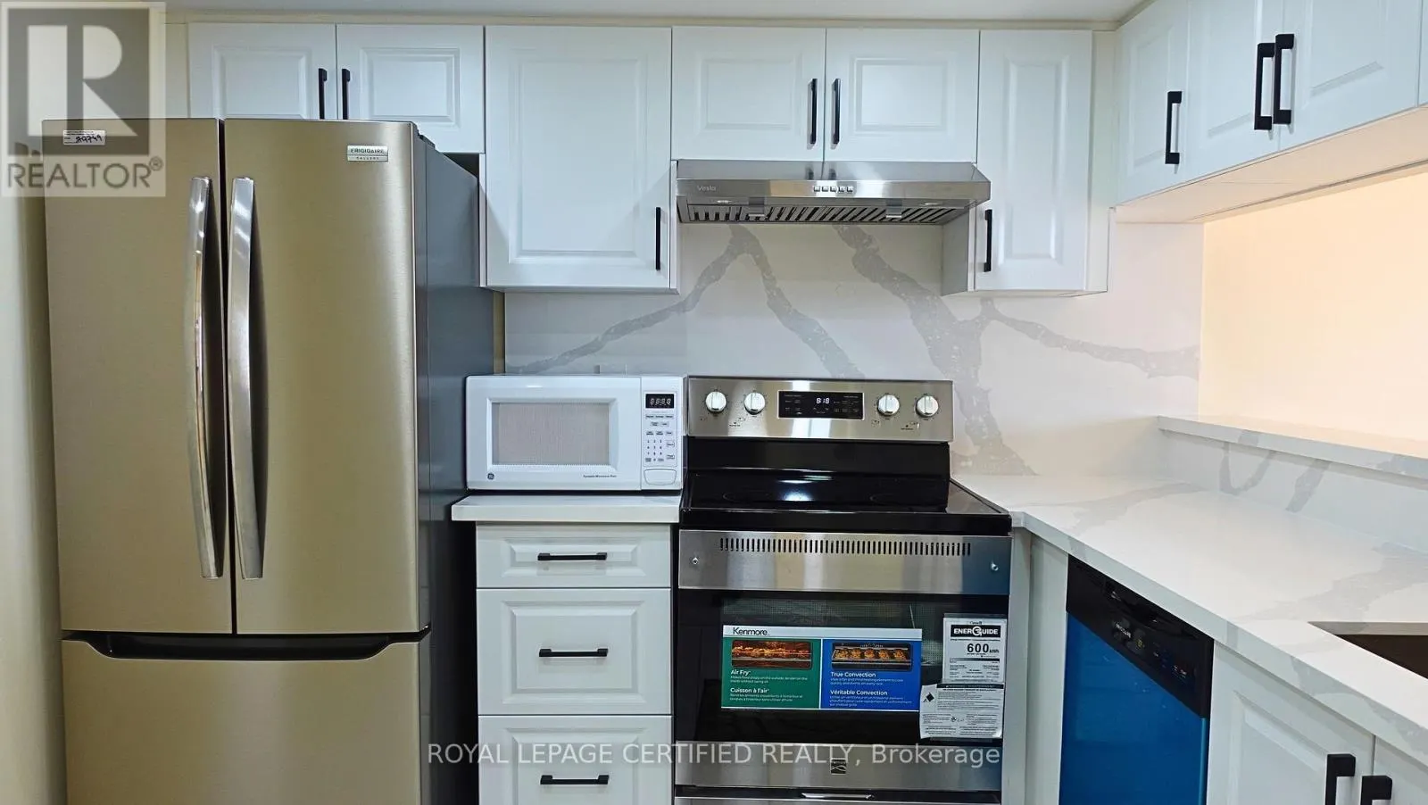 1806 - 550 WEBB DRIVE