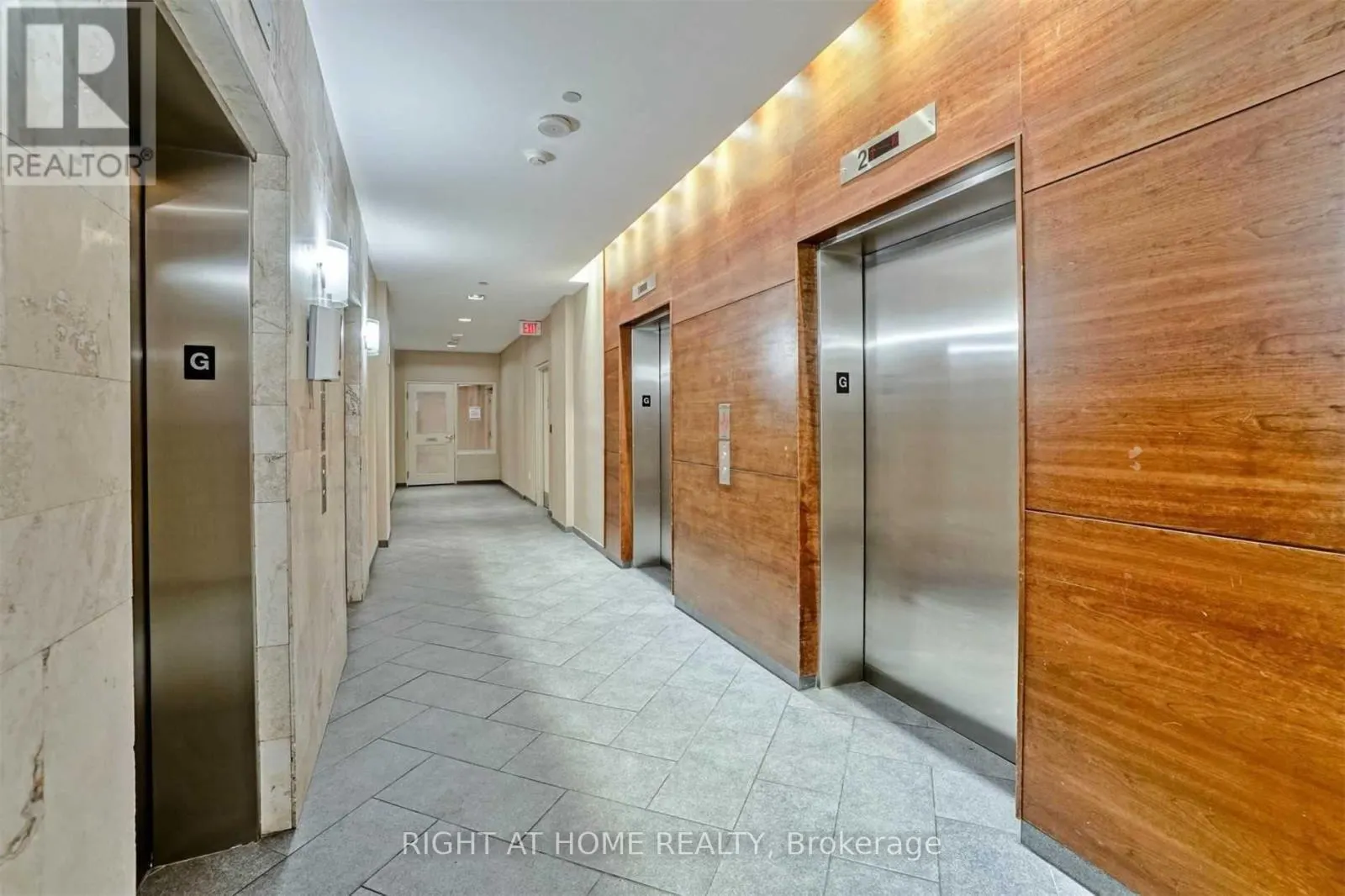 2806 - 4090 LIVING ARTS DRIVE