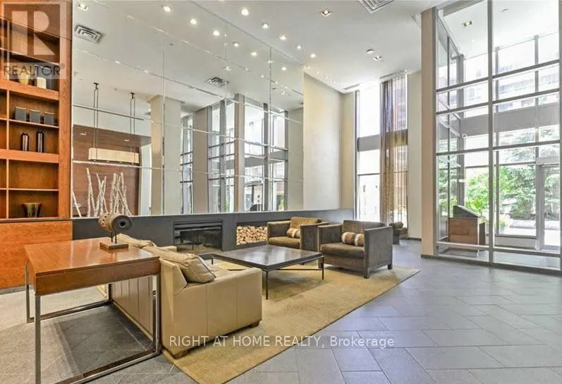2806 - 4090 LIVING ARTS DRIVE
