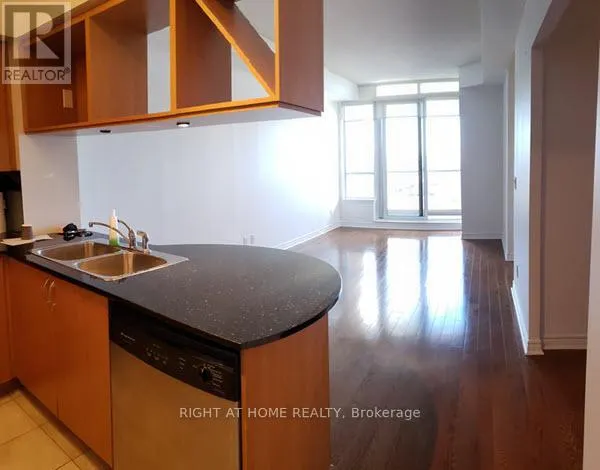 2806 - 4090 LIVING ARTS DRIVE