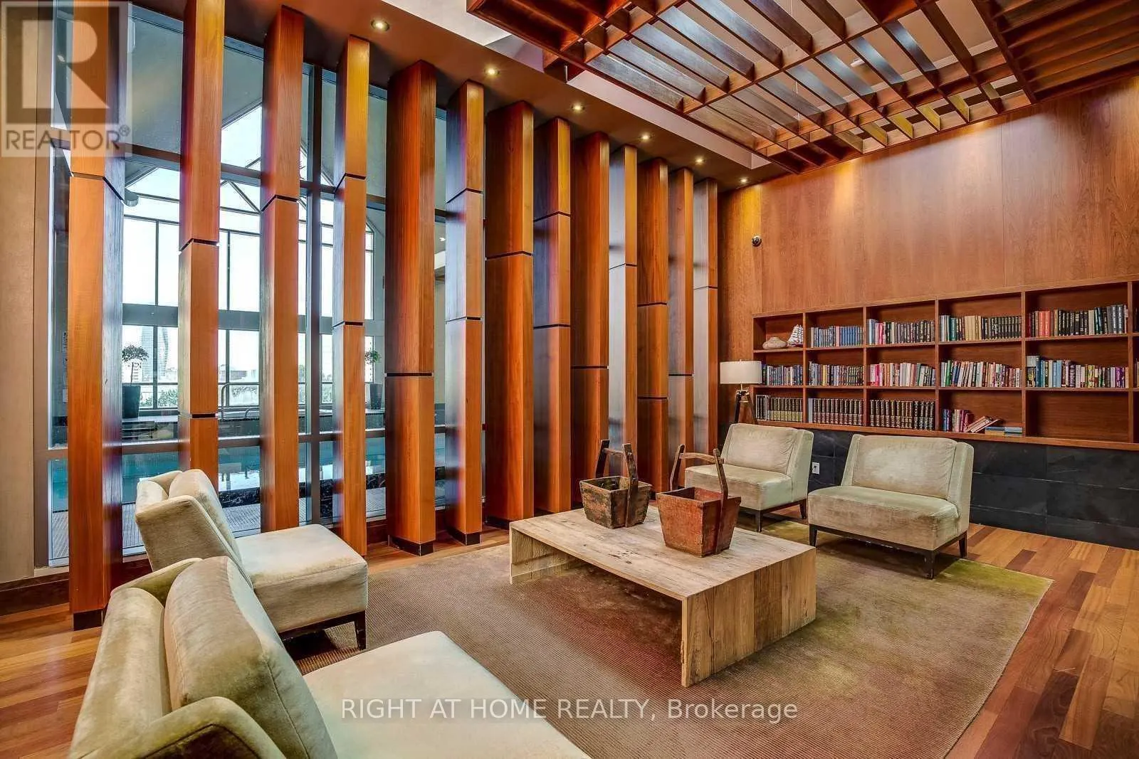 2806 - 4090 LIVING ARTS DRIVE
