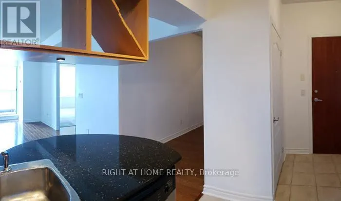 2806 - 4090 LIVING ARTS DRIVE