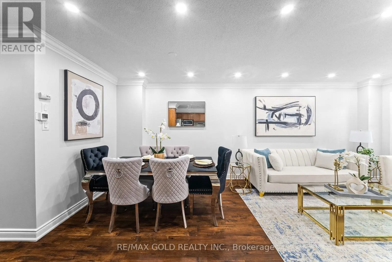 33 BAY BREEZE DRIVE