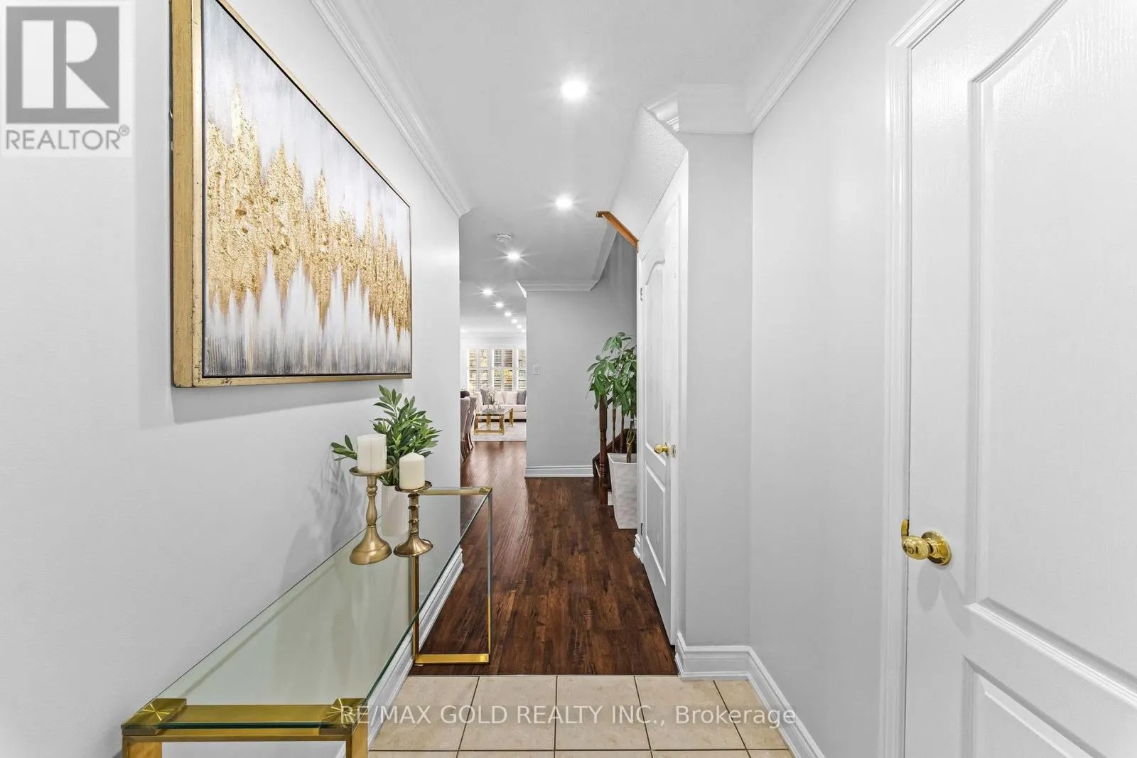 33 BAY BREEZE DRIVE