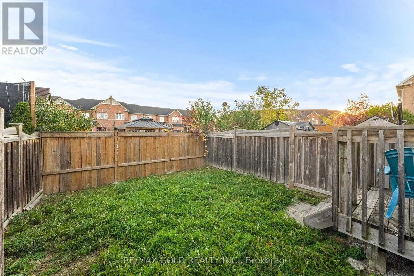 33 BAY BREEZE DRIVE