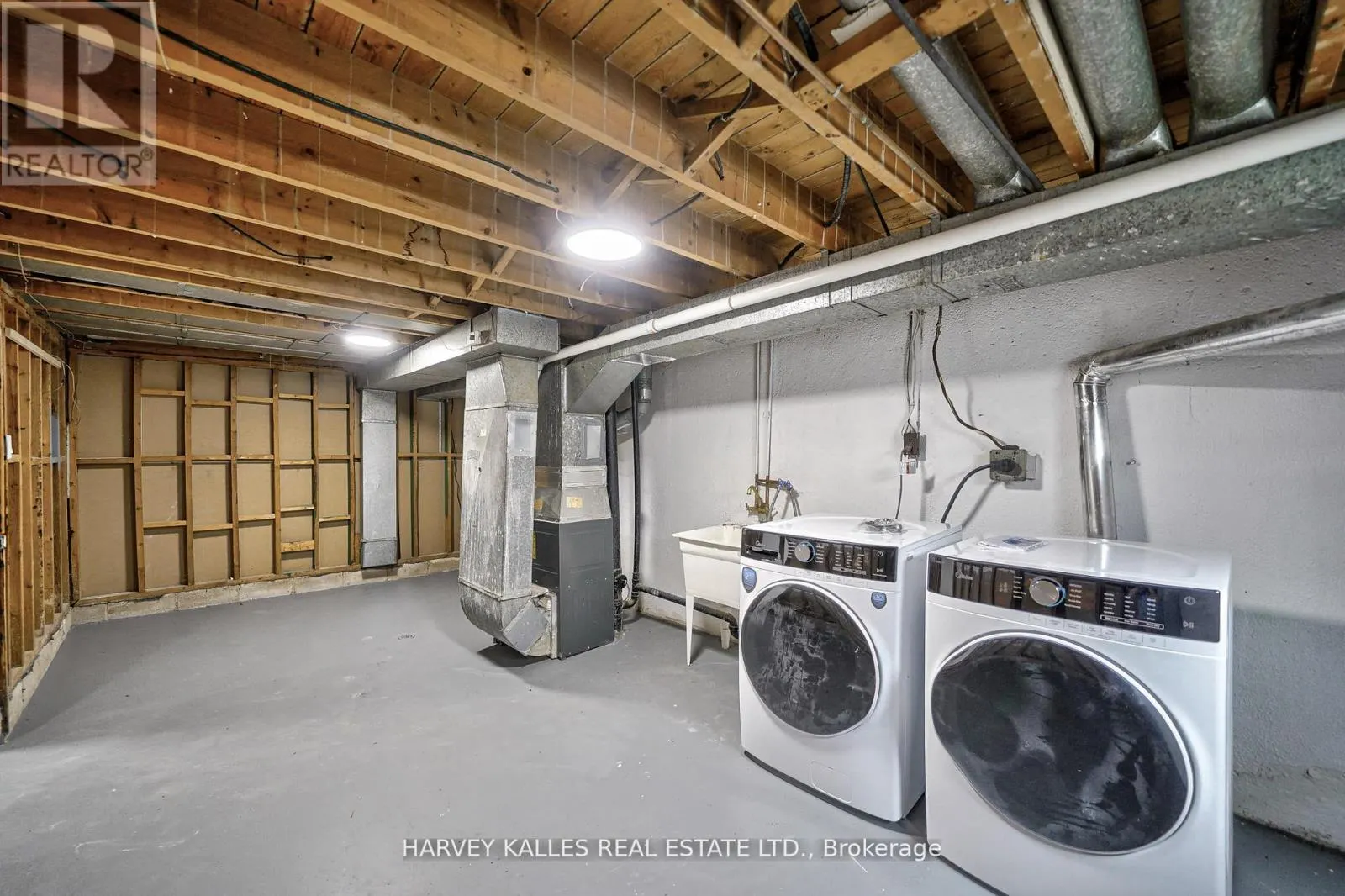 TH602 - 2012 SHEPPARD AVENUE W