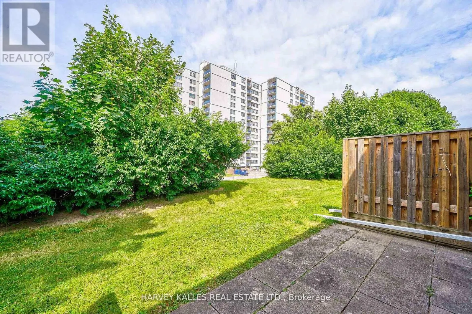 TH602 - 2012 SHEPPARD AVENUE W